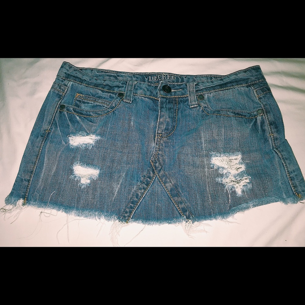 Denim skirt!